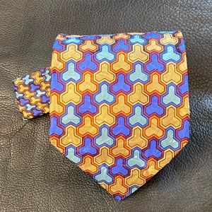 Giorgio Benelli designer tie. Made in Italy, this multicolored silk tie